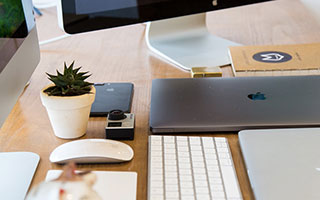 世界杯官方直播软件下载-国足主教练邵佳一：中国足球要持续精进、保持专注